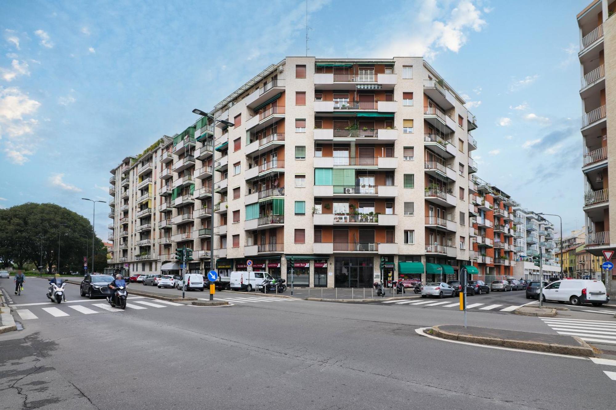 Primopiano - Brenta Apartment Milan Bagian luar foto