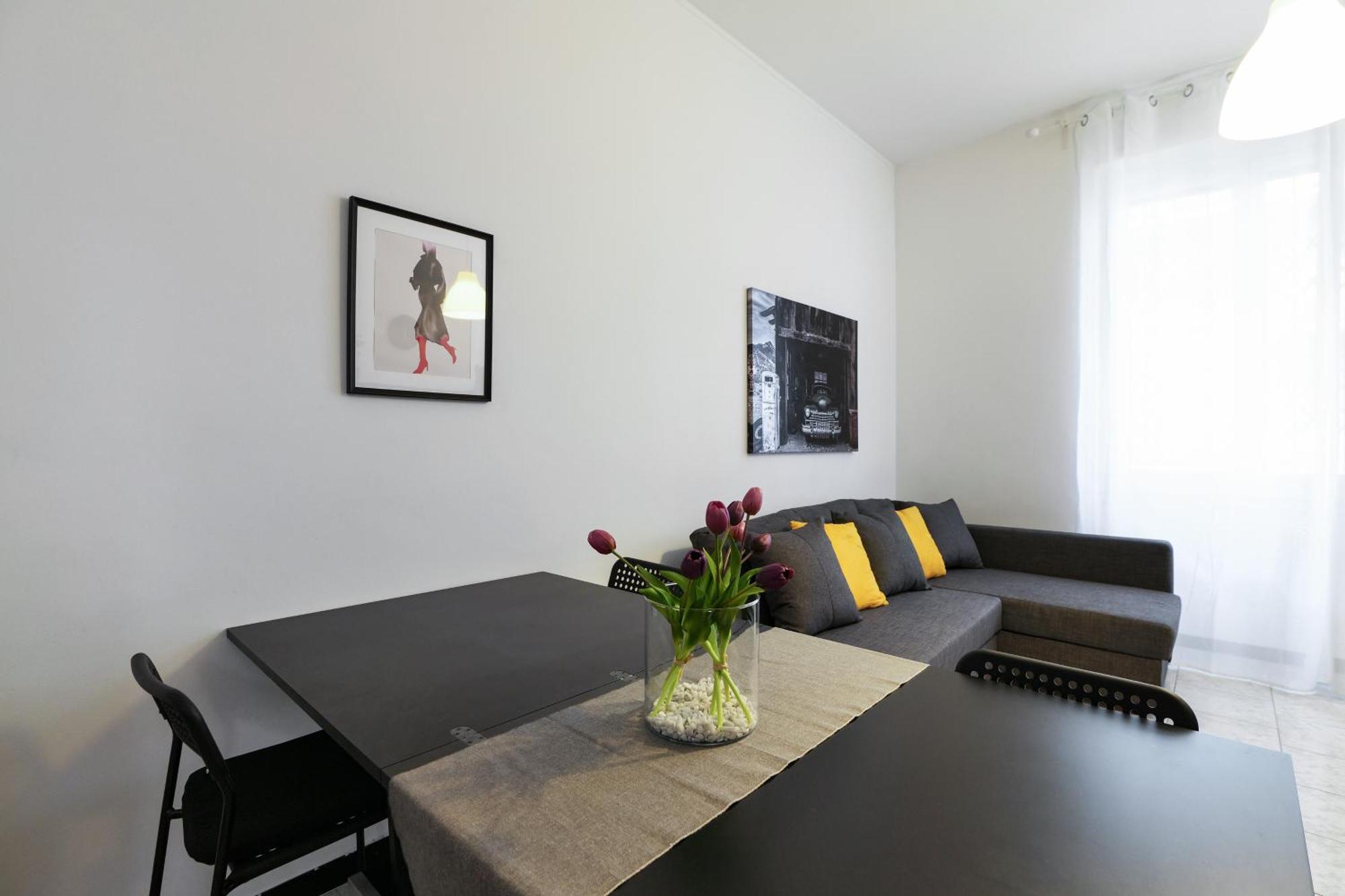 Primopiano - Brenta Apartment Milan Bagian luar foto